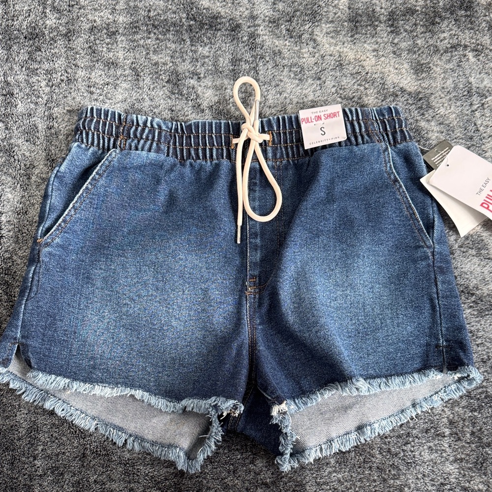 NWT-Celebrity Pink Blue Jean Shorts